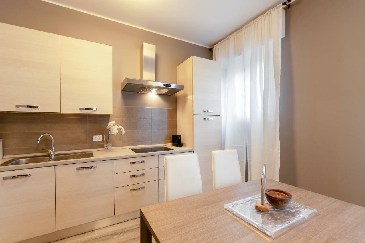 Verona Borgo Roma Apartment Bagian luar foto